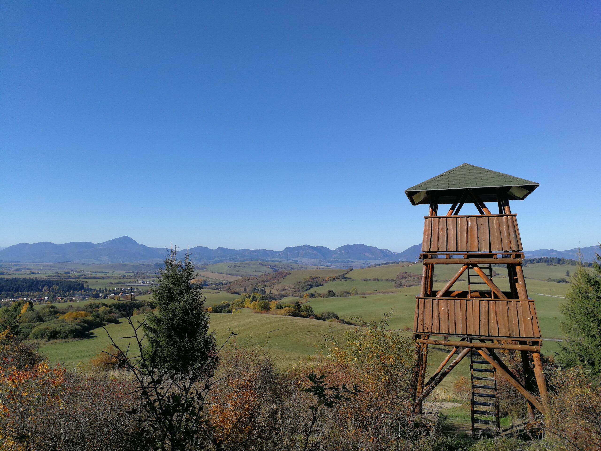 Rozhľadňa Pavčina Lehota – Žiarce
